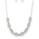 Oval Rhinestone Link Metal Necklace