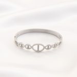 Oval Rhinestone Metal Dangl Bracelet